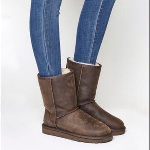 Ugg Classic leather brownstone